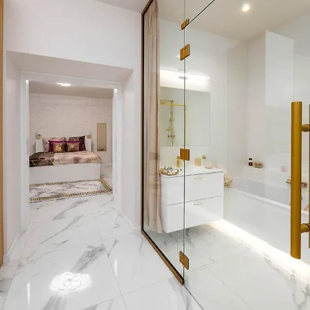 Apartament Gold Aleja Nmp 8 - Free Parking Čenstochová Exteriér fotografie