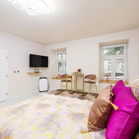 Apartament Gold Aleja Nmp 8 - Free Parking Čenstochová Exteriér fotografie