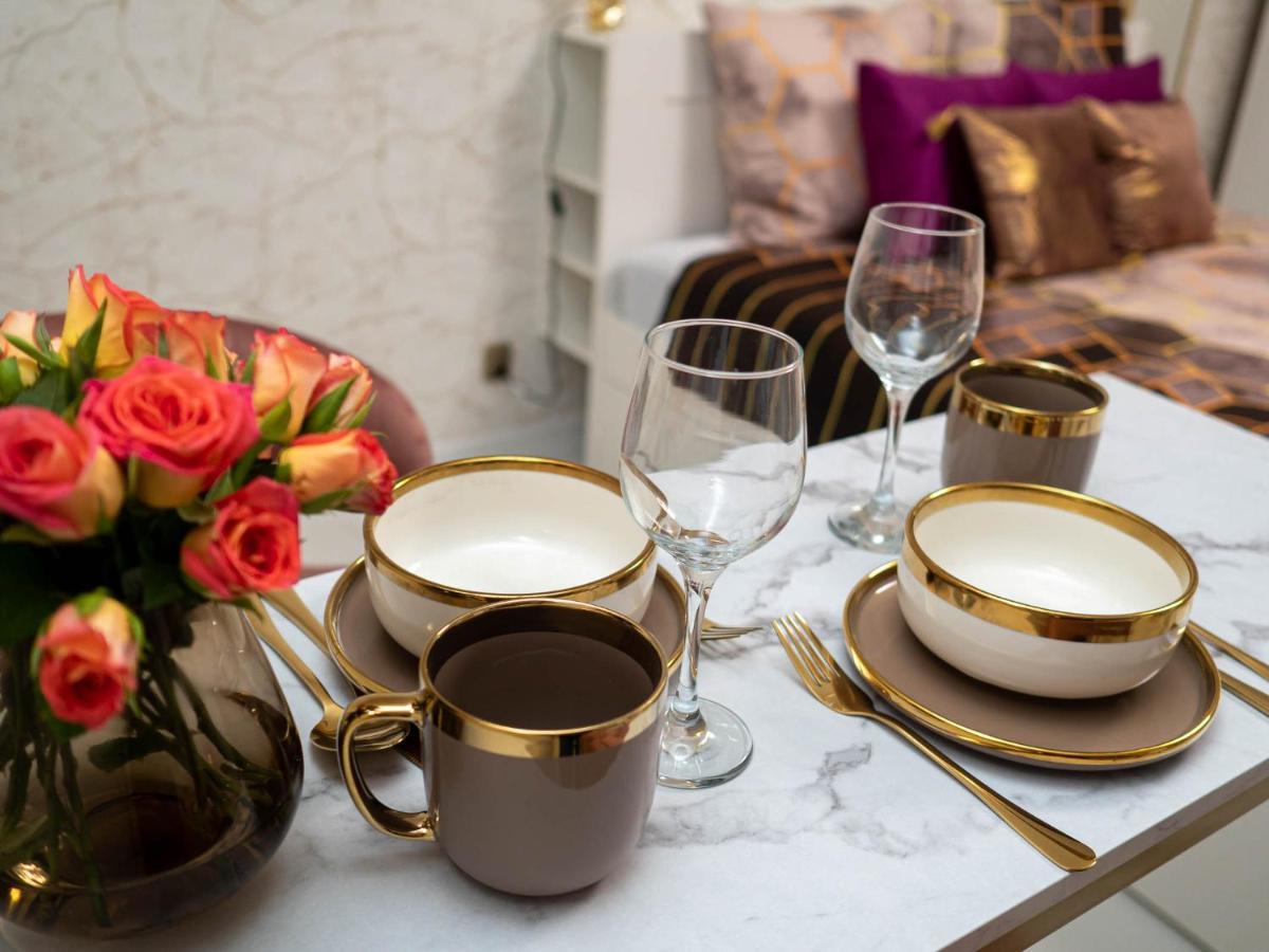Gold Aleja Nmp 8 - Free Parking Apartment Czestochowa