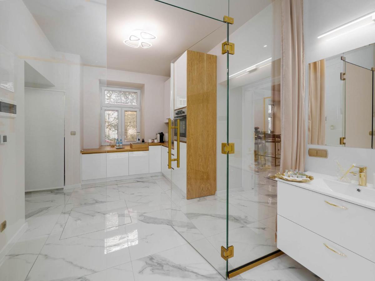 Apartment Gold Aleja Nmp 8 - Free Parking Czestochowa